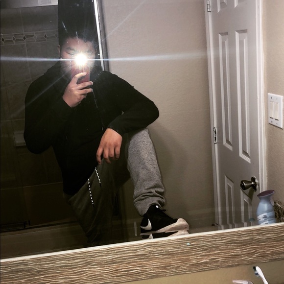 Meet your Posher, Brandon - Picture 1 of 1